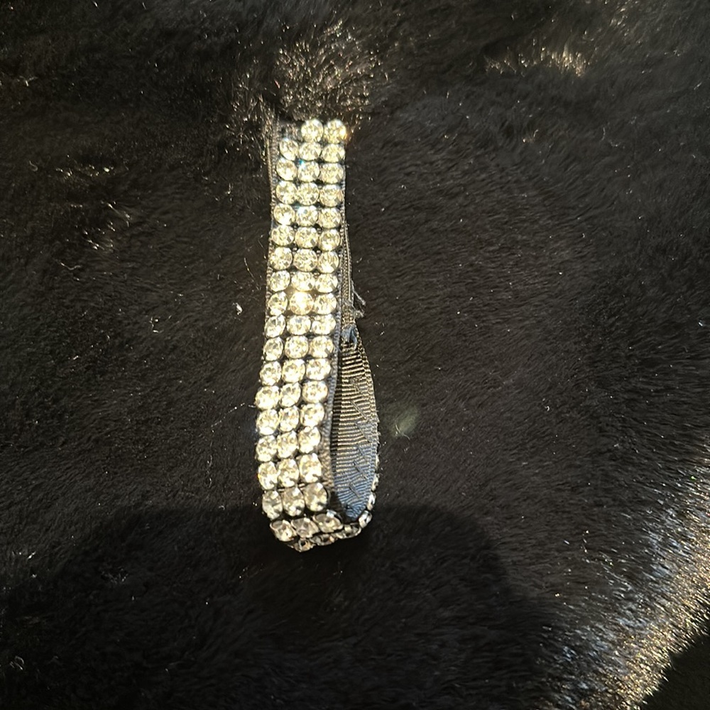 Frank Lyman Black Shawl - Picture 8 of 9